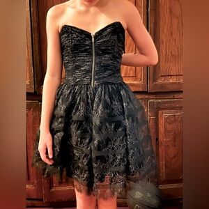 Betsy Johnson strapless lace dress